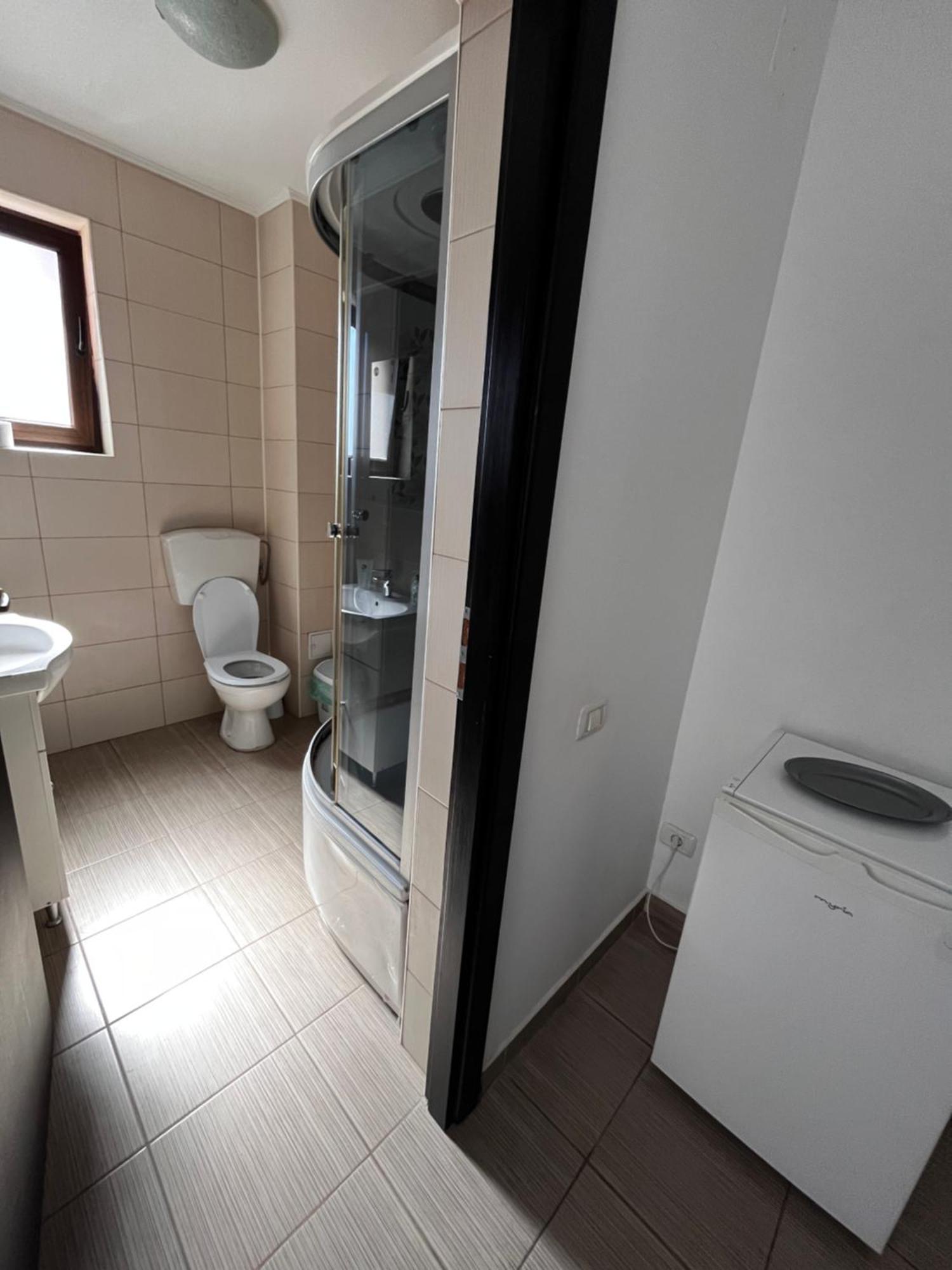 Elegance Hotel Костинещи Екстериор снимка